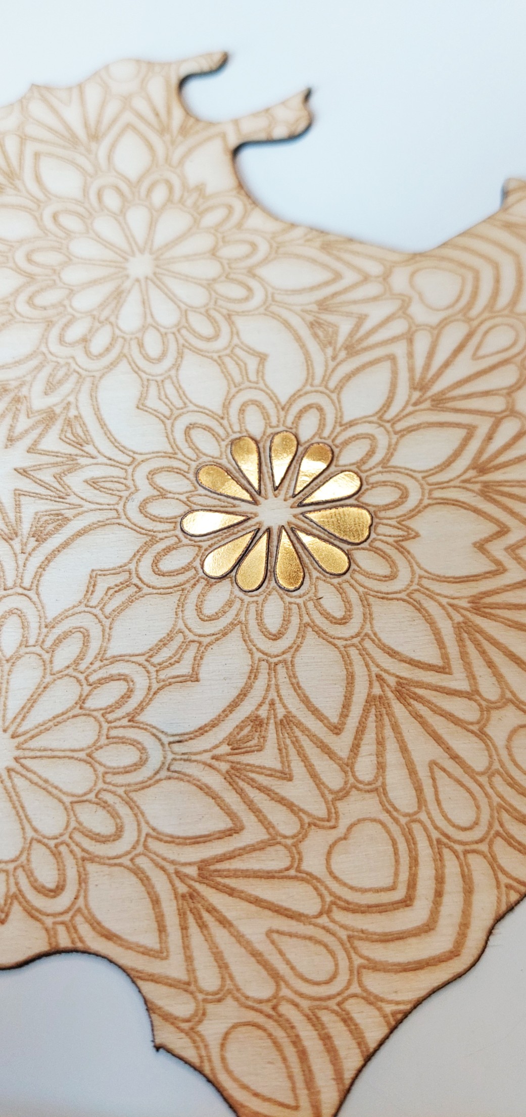 Ansicht 2 von Mandala „Mallorca Silhouette – mit goldenen Blüten