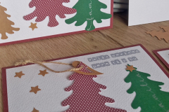 Weihnachtskarten mit abnehmbarem Baumschmuck