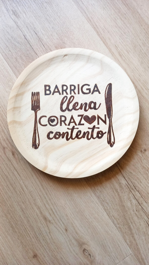 Barriga llena, corazón contento. Ein voller Bauch, ein zufriedenes Herz.