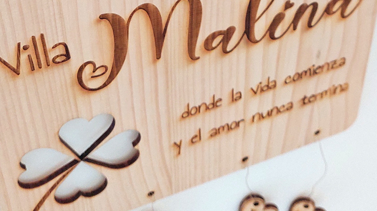Holzschild Türschild „Villa Familia“