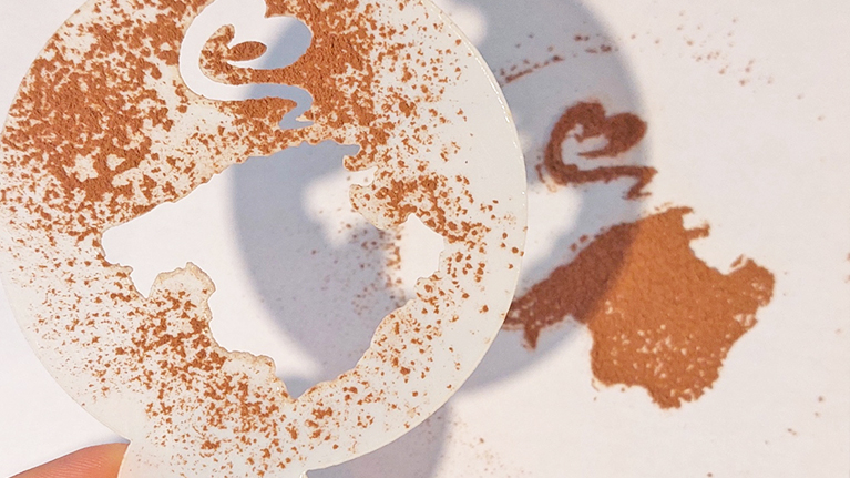 Kaffeeschablone „Mallorca mit Herz“ – für Kakaopulver & Zimt