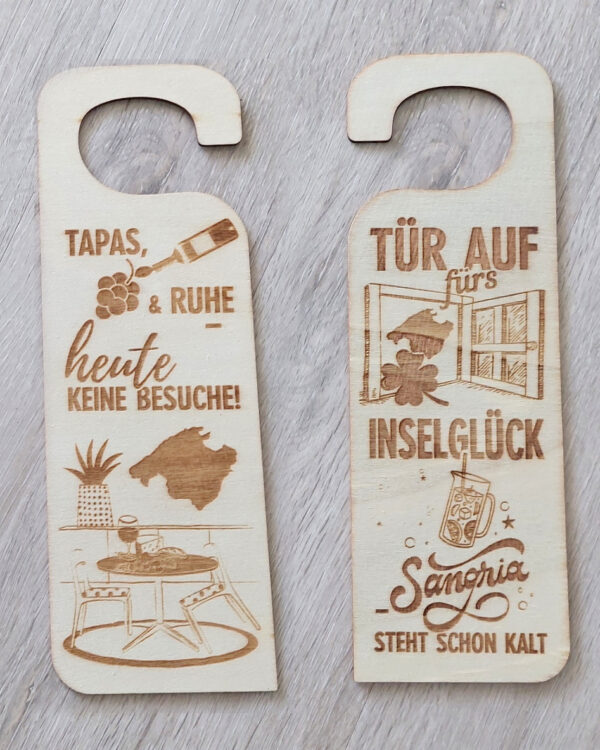 Beidseitiger Türanhänger aus Holz mit Mallorca-Sprüchen