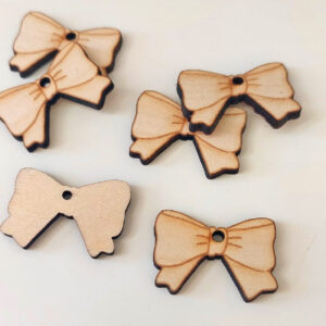 Holzschleifen für DIY-Schmuckprojekte wie Ohrringe oder Ketten