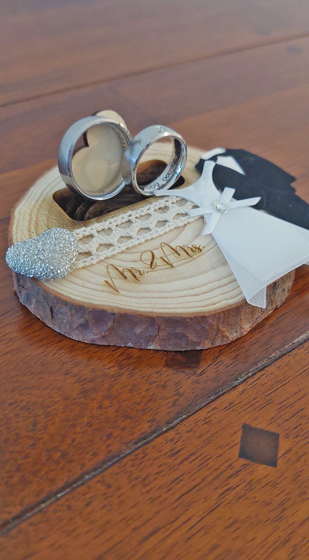 Hochzeitskissen Baumstamm Holz Ringkissen