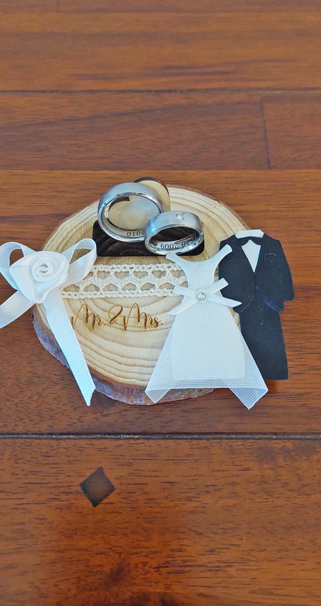 Hochzeitskissen Baumstamm Holz Ringkissen