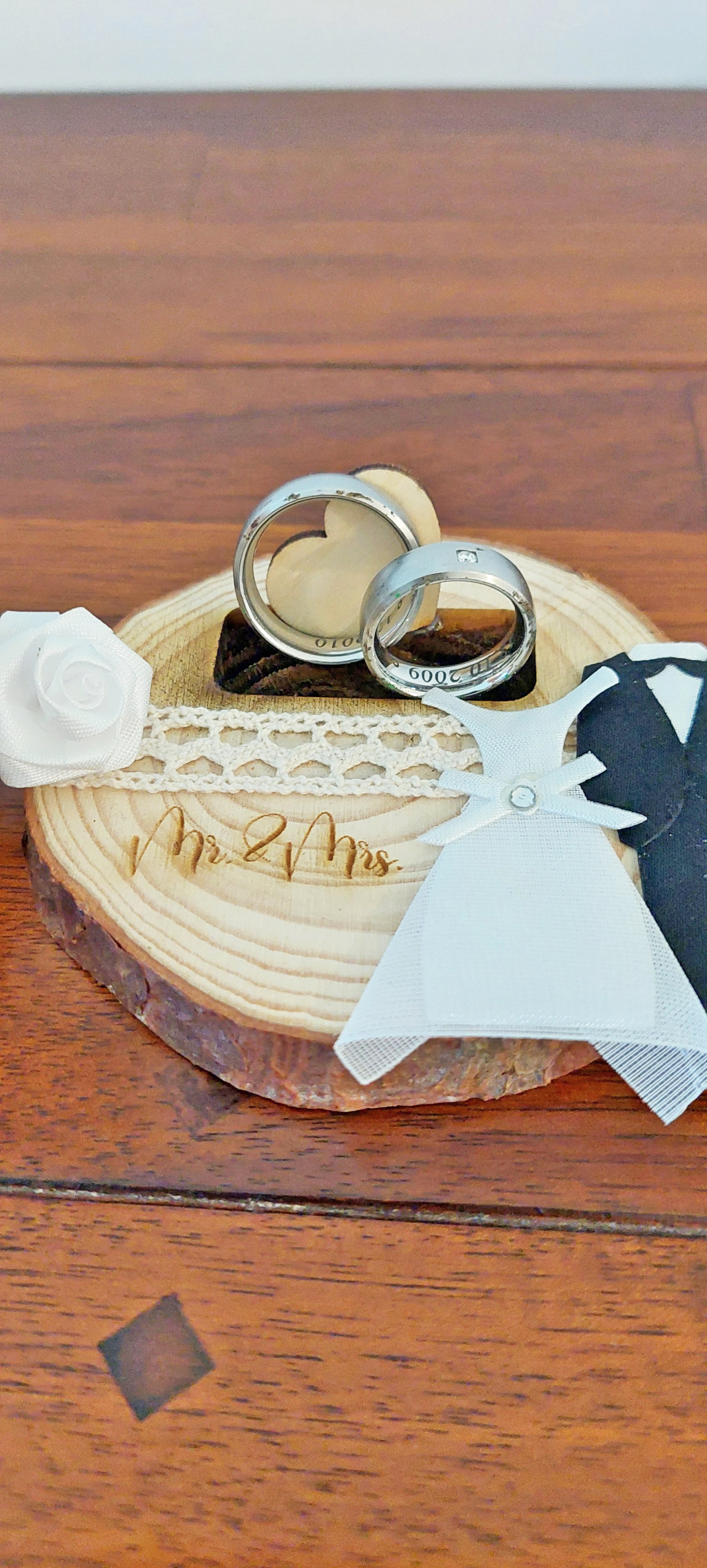 Hochzeitskissen Baumstamm Holz Ringkissen