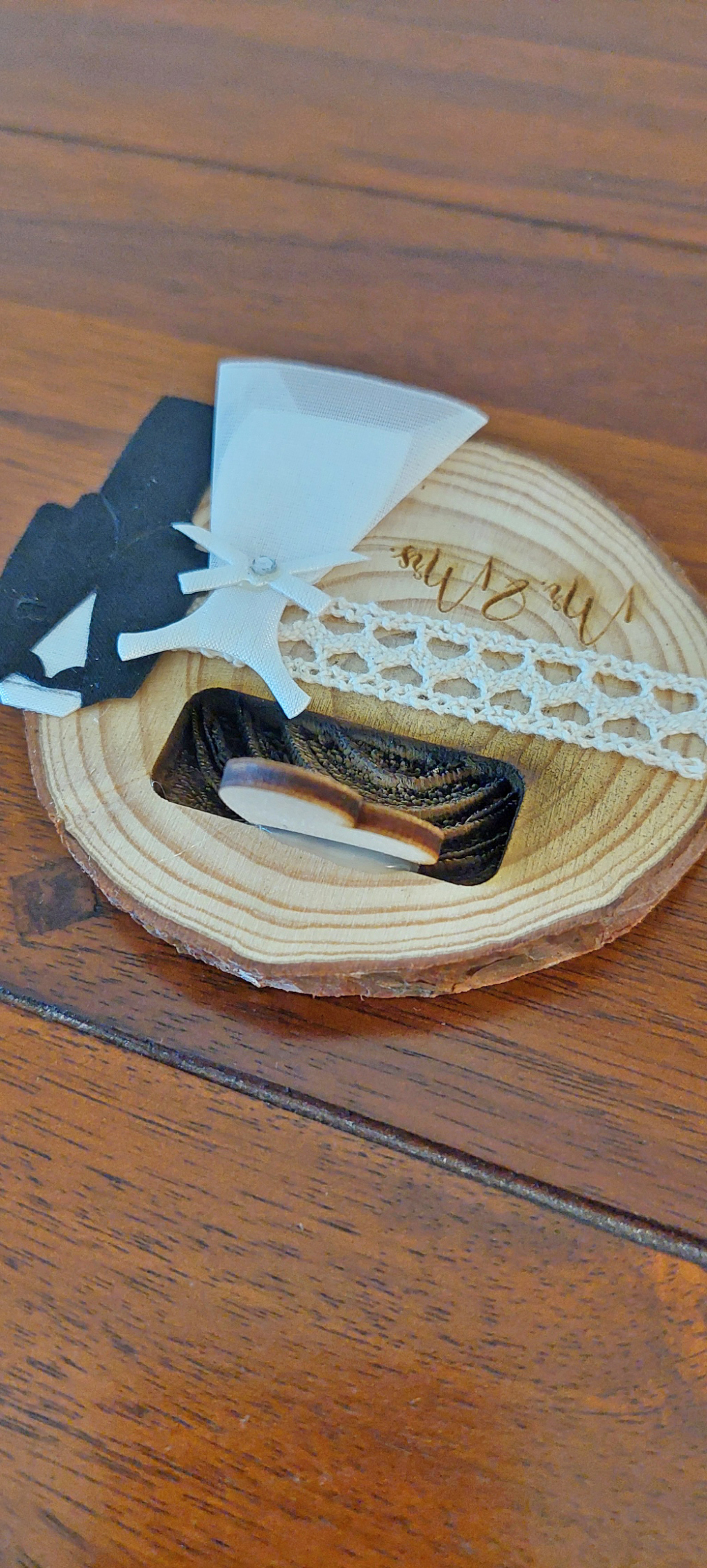 Hochzeitskissen Baumstamm Holz Ringkissen