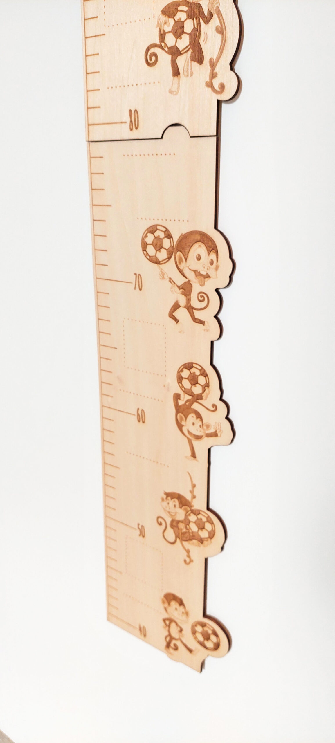 personalisierte Messlatte aus Holz