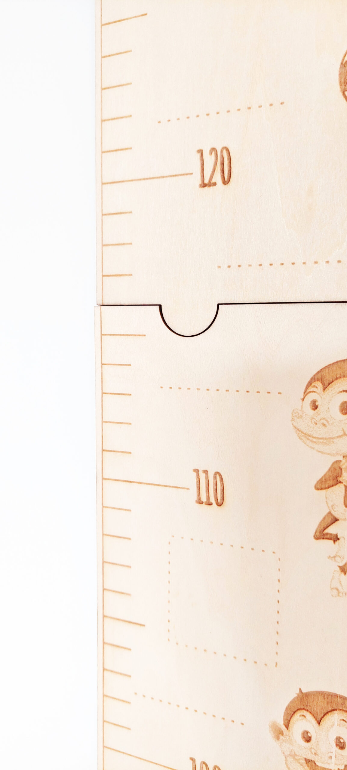 personalisierte Messlatte aus Holz