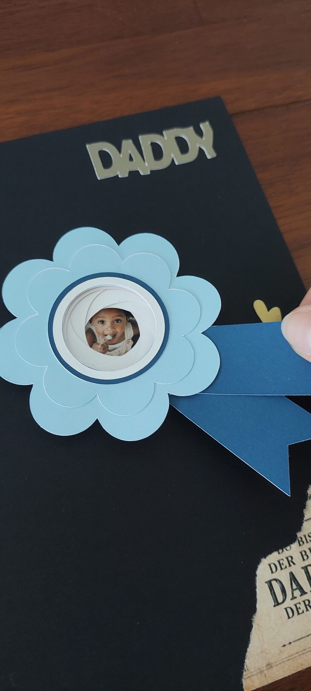 Drehbare Fotoblume für Karten & Scrapbooking Foto Reveal Flower PDF Download